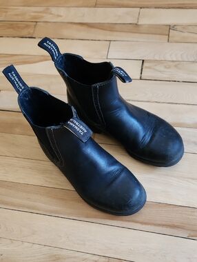 Blundstone Black Chelsea Ankle Boots